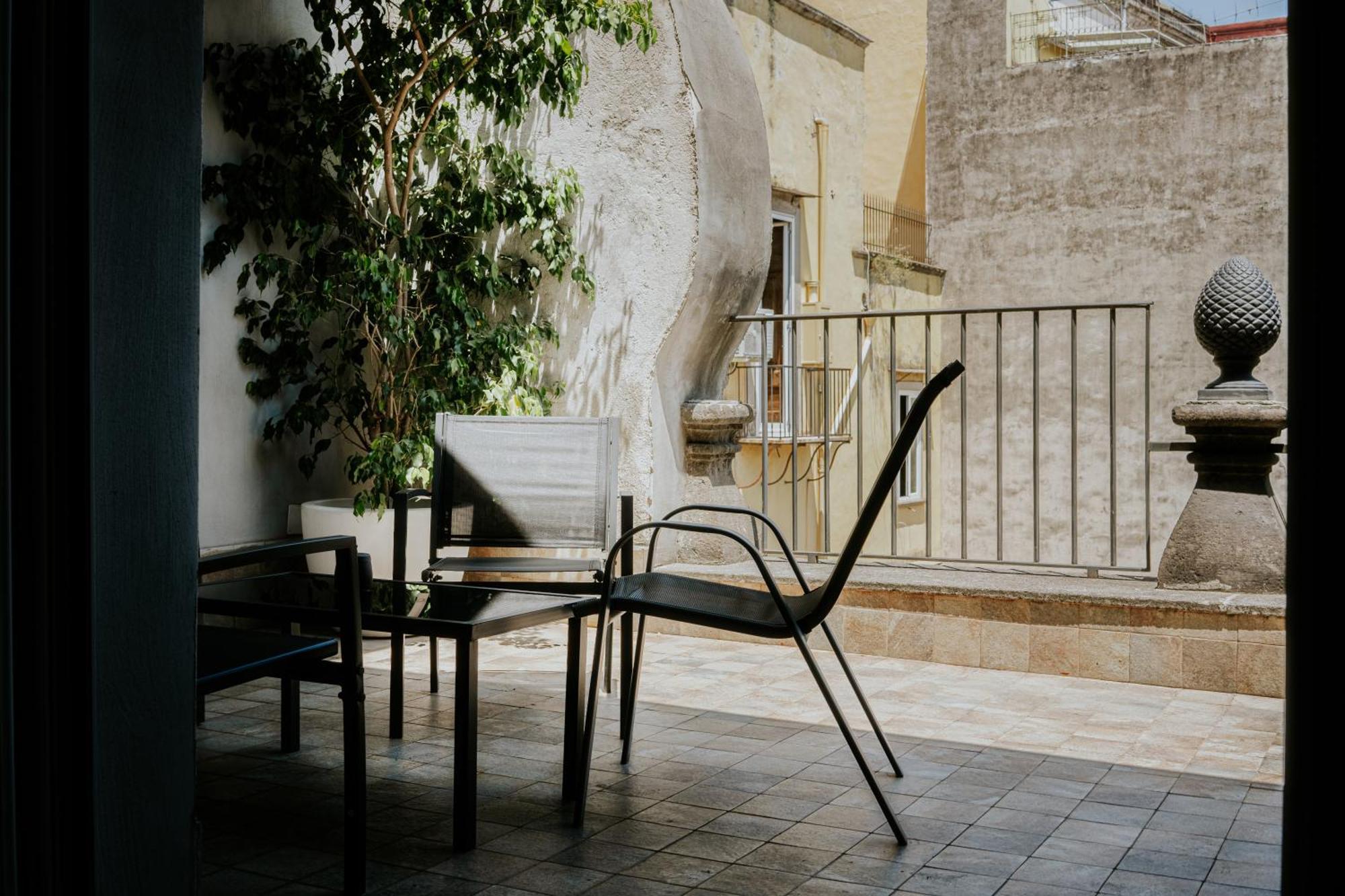 La Bella Vita Luxury Apartament And Travel Solution Nápoles Exterior foto
